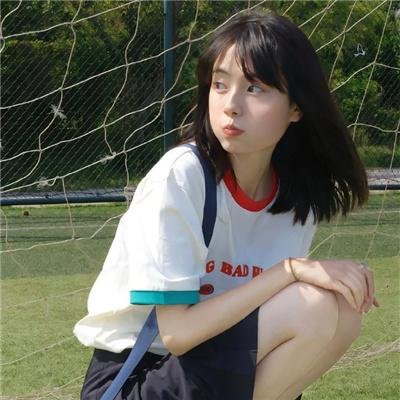 呢个校园选乜鬼